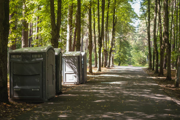 Best Portable restroom trailer rental  in Lyndonville, VT